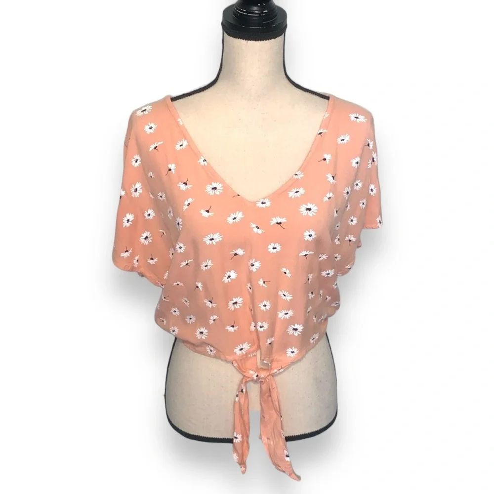Sim & Sam Front Tie Peach Floral Short Sleeve Crop Top Size Medium